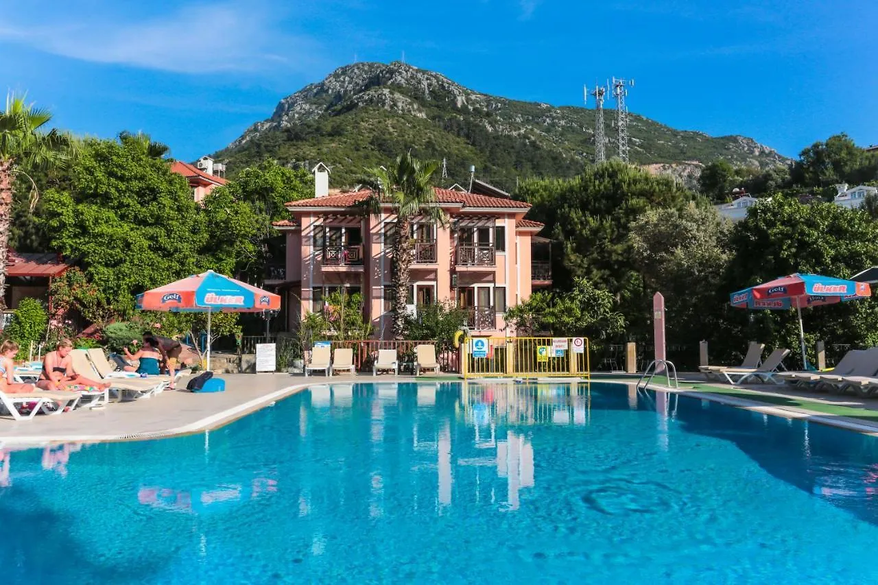 Club Pink Palace Hotel Oludeniz