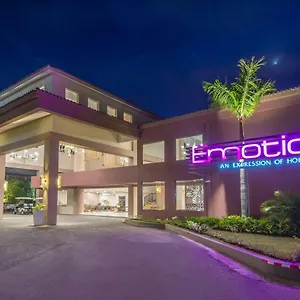 https://hotel-beach-house-playa-dorada.greaterantilleshotels.net