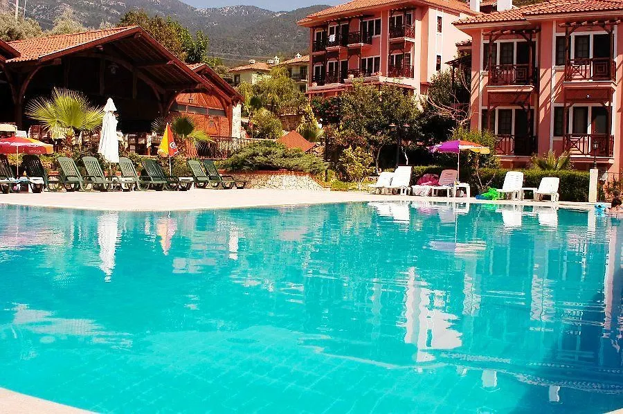 אולודניץ Club Pink Palace Hotel