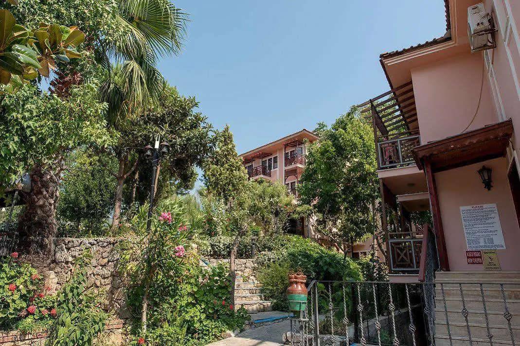 אולודניץ Club Pink Palace Hotel