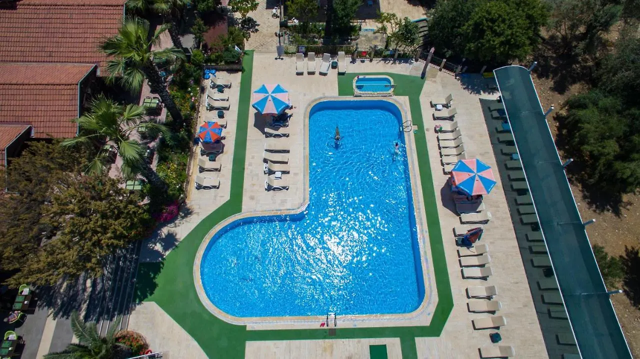 אולודניץ Club Pink Palace Hotel